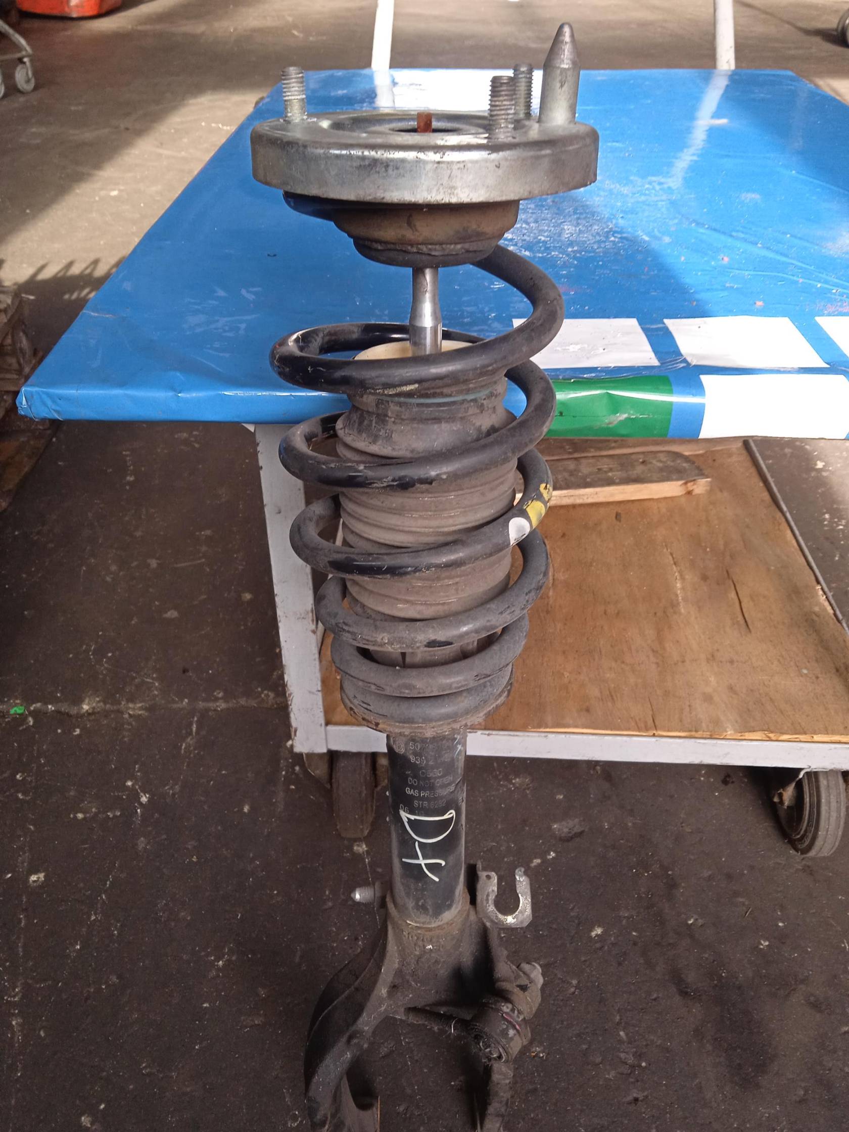 Ammortizzatore ant. dx.